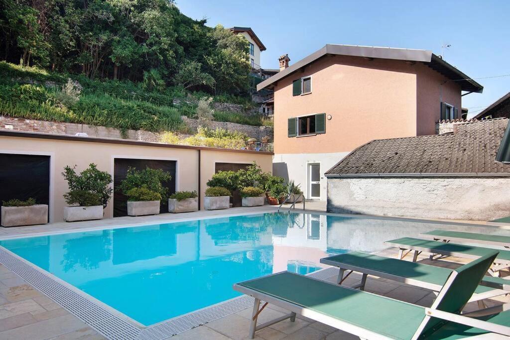 Villa Eden Jacuzzi Pool & Private Parking 多马索 外观 照片